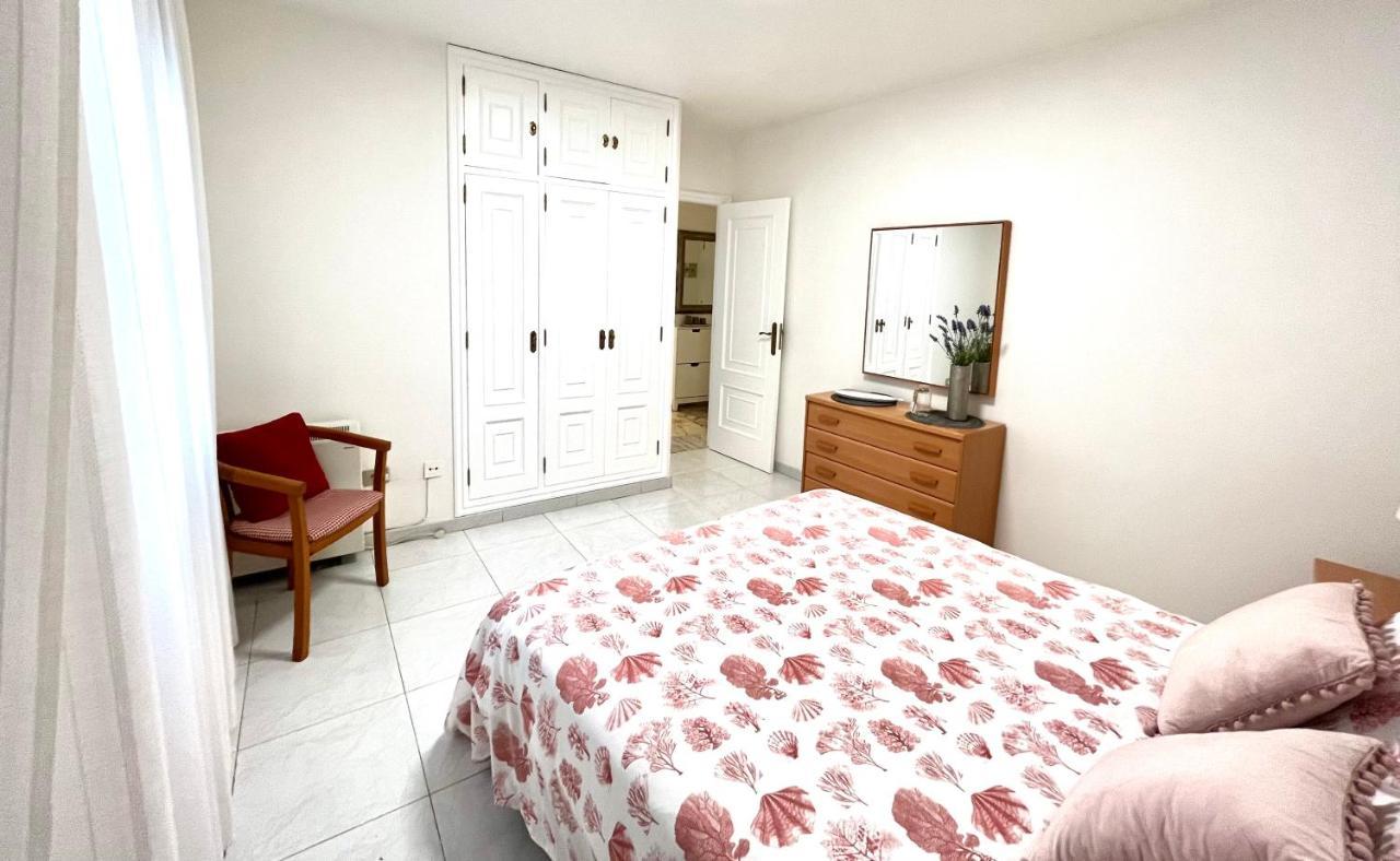 Apartamentos Faro Da Rocha O Grove Bagian luar foto