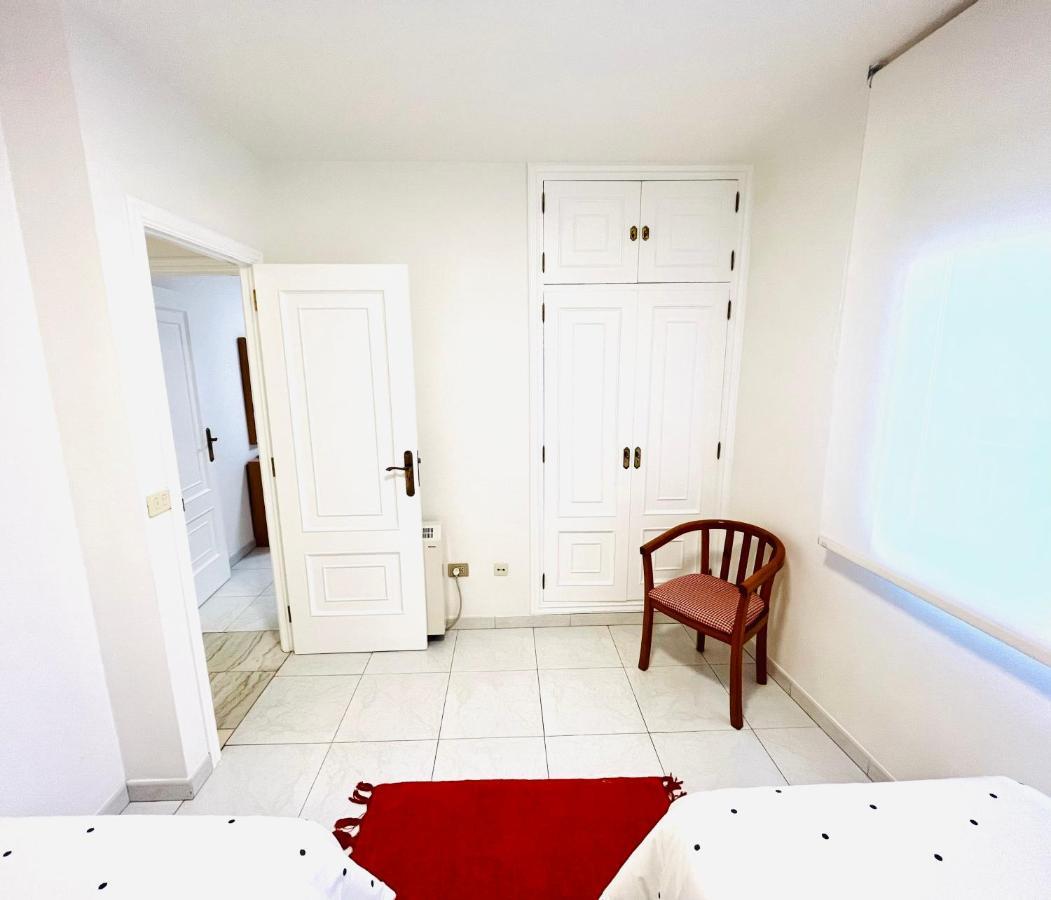 Apartamentos Faro Da Rocha O Grove Bagian luar foto